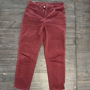 American Eagle | Stretch Mom Jean | Size 2 (Short)